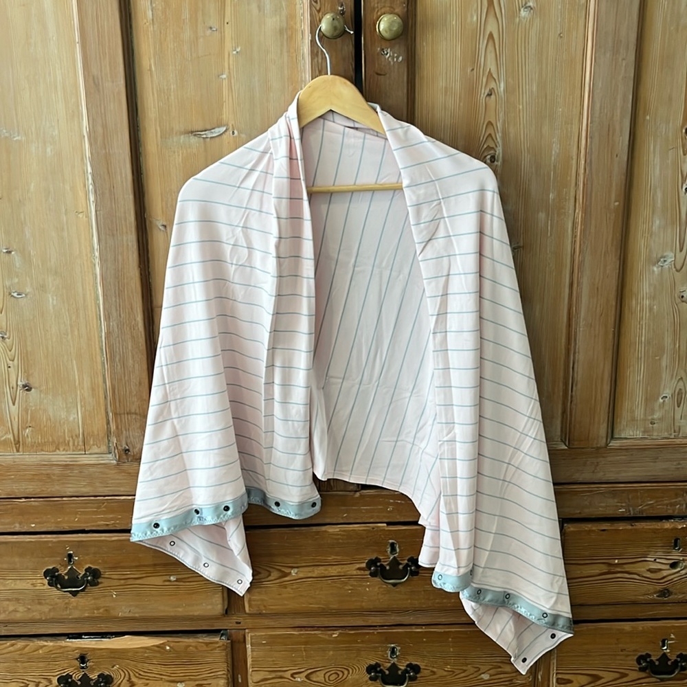 Lululemon Vinyasa wrap/scarf- pink with gray stripes and trim